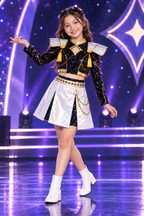 Zoey KPop Demon Hunters Golden Idol Girls Costume & Accessory Set